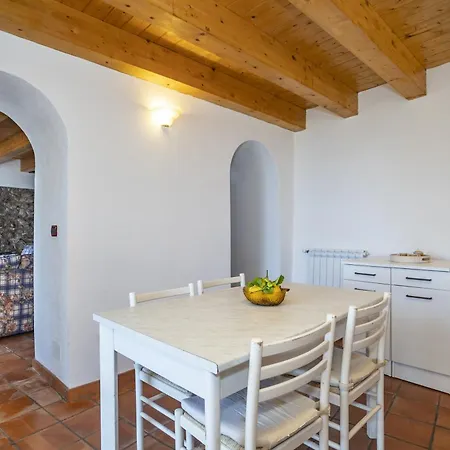 Apartment Rustico E Casale Gioiosa Marea